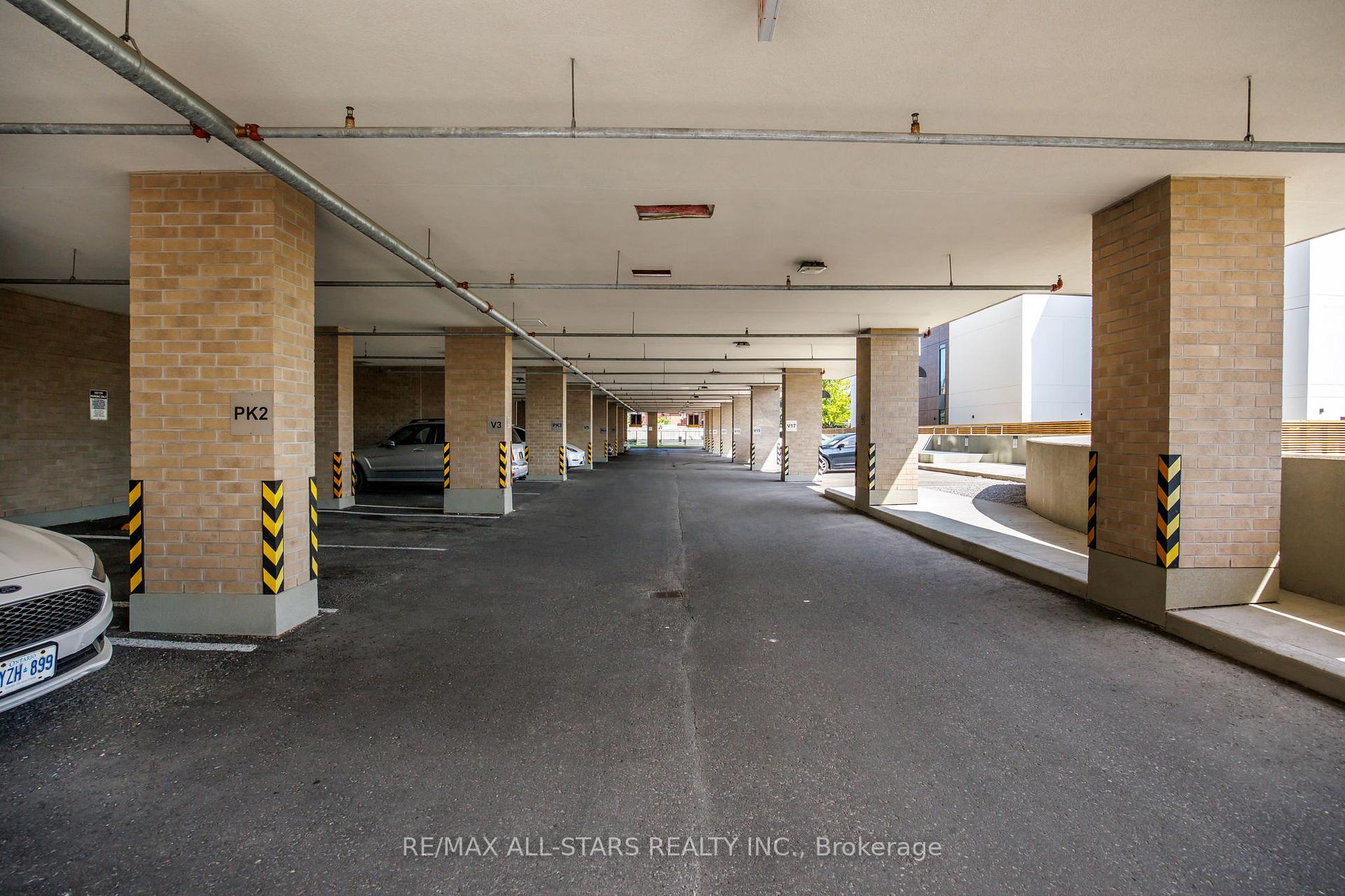 Photo 41 of Unit 713, 540 Bur Oak Avenue, Markham, Berczy — HOMEH
