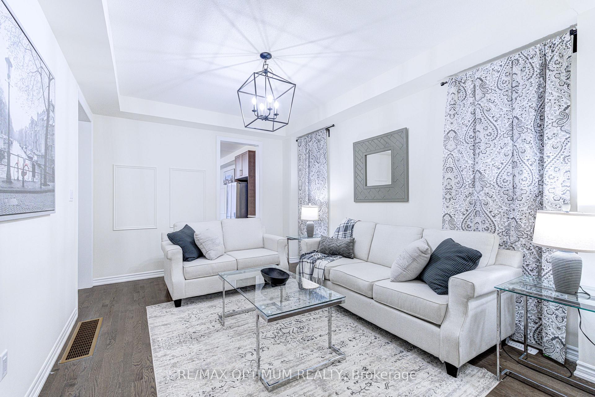 Photo 6 of 46 Eastman Drive, Brampton, Credit Valley — HOMEH