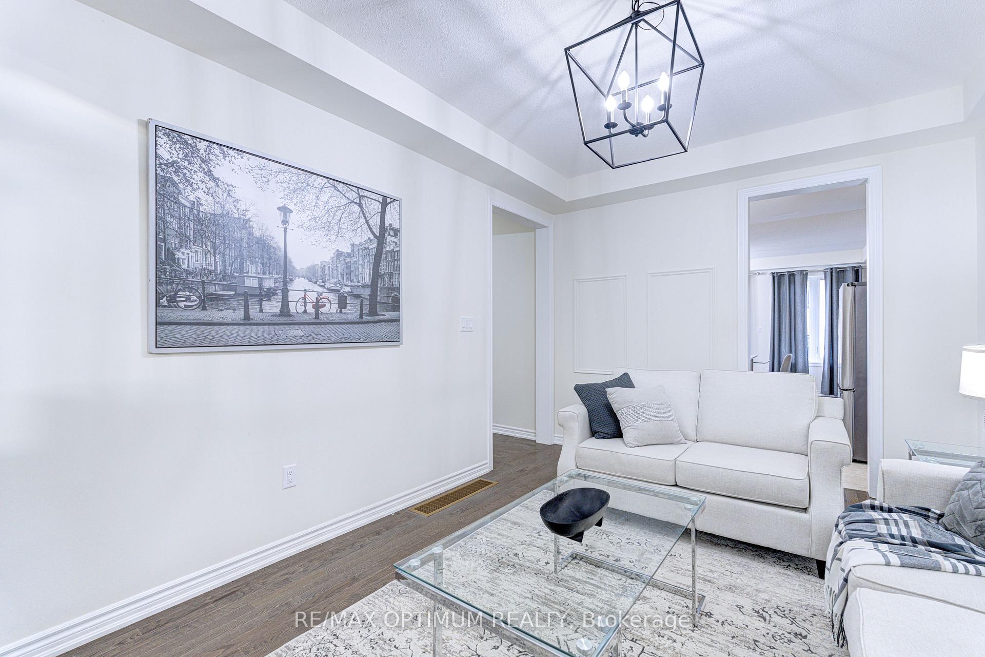 Photo 7 of 46 Eastman Drive, Brampton, Credit Valley — HOMEH