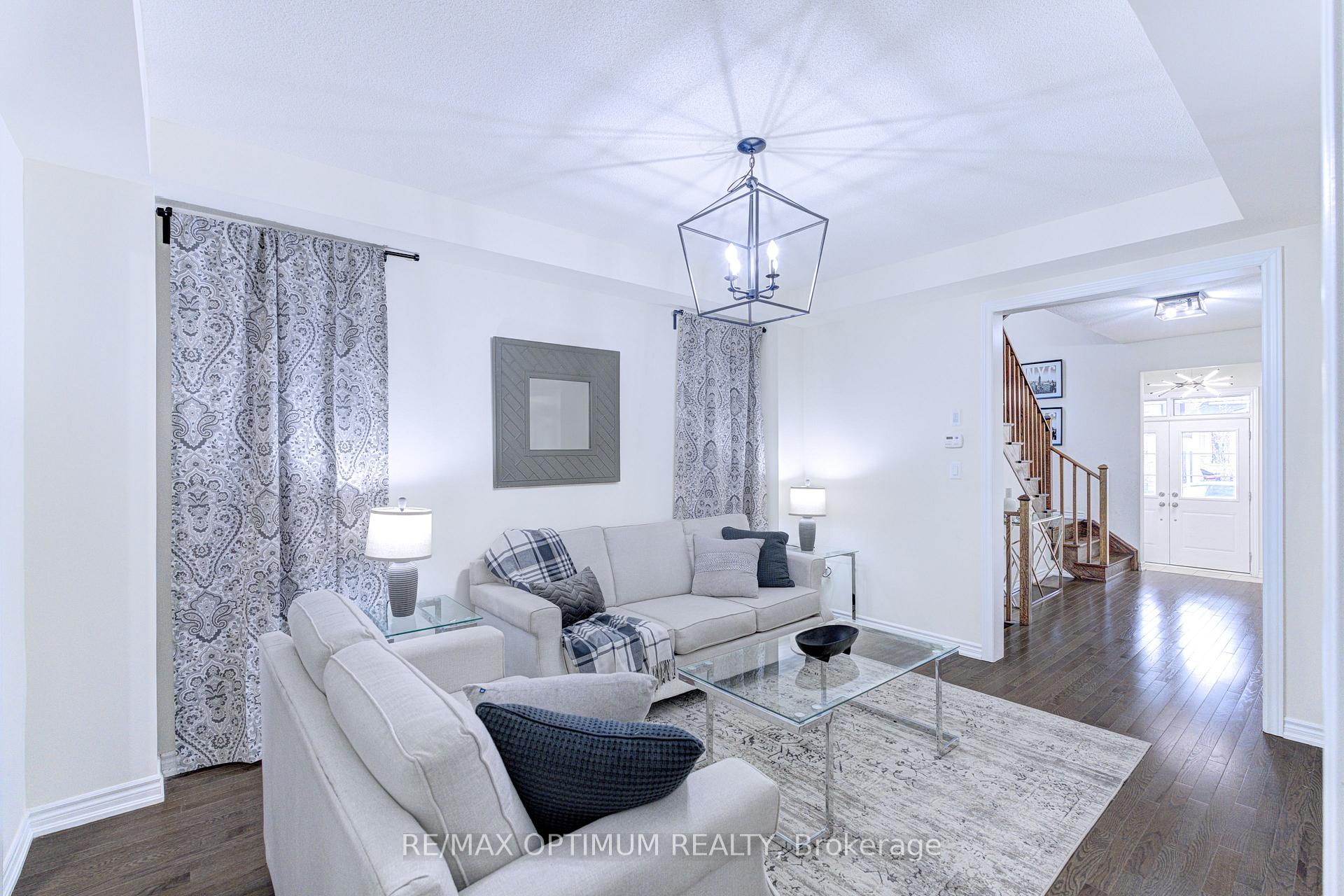 Photo 8 of 46 Eastman Drive, Brampton, Credit Valley — HOMEH