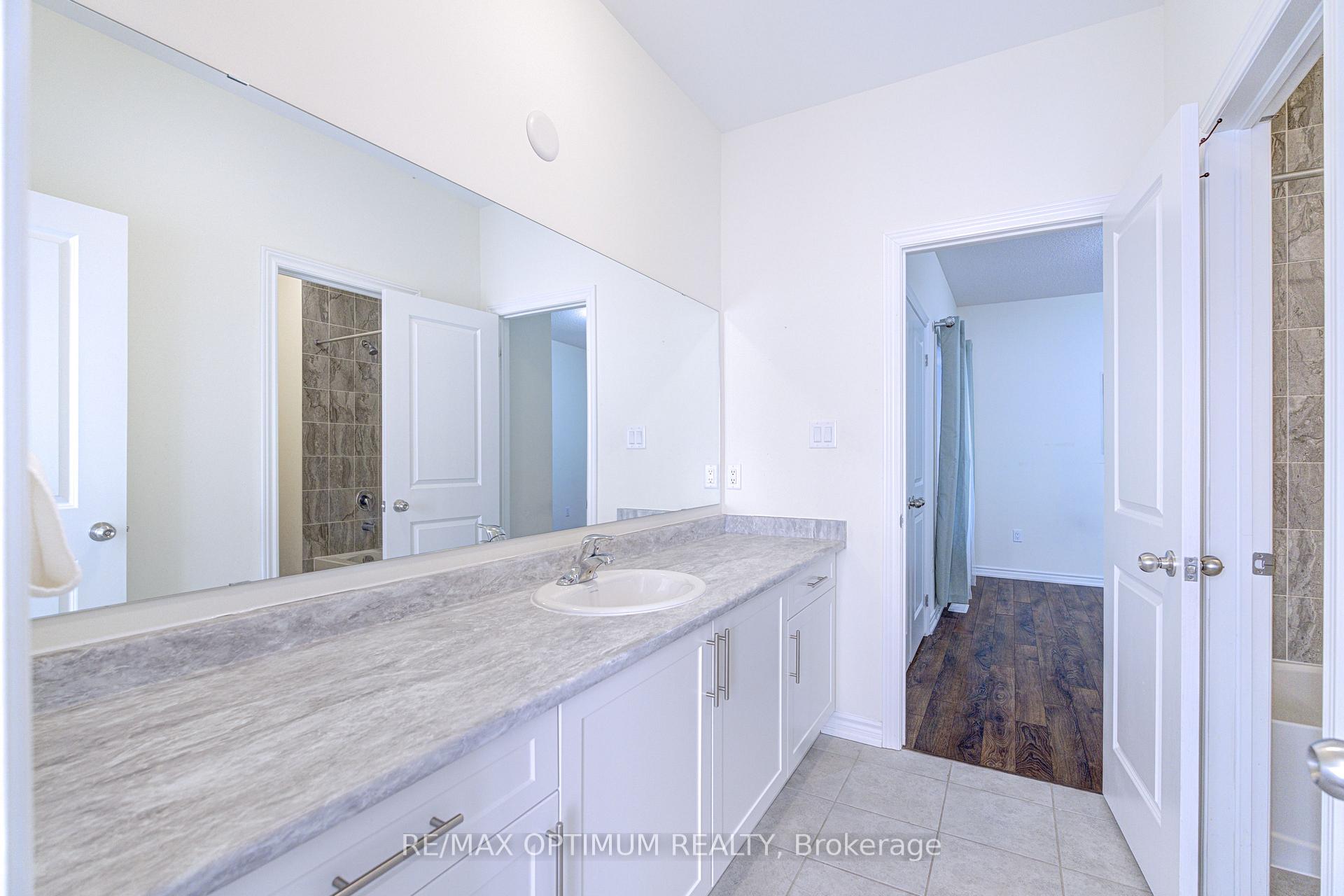 Photo 27 of 46 Eastman Drive, Brampton, Credit Valley — HOMEH