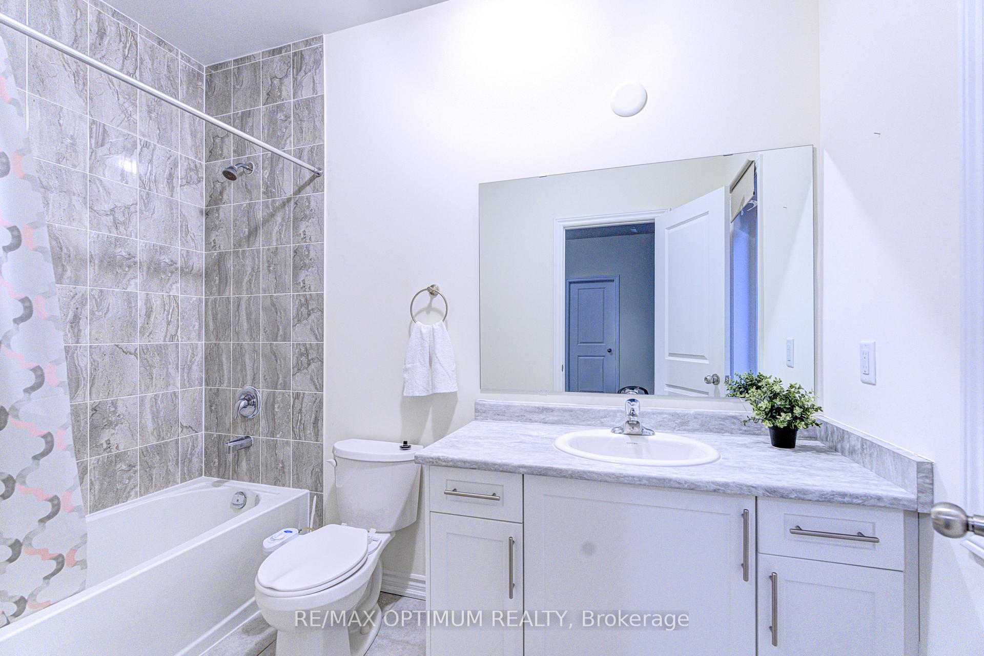 Photo 35 of 46 Eastman Drive, Brampton, Credit Valley — HOMEH