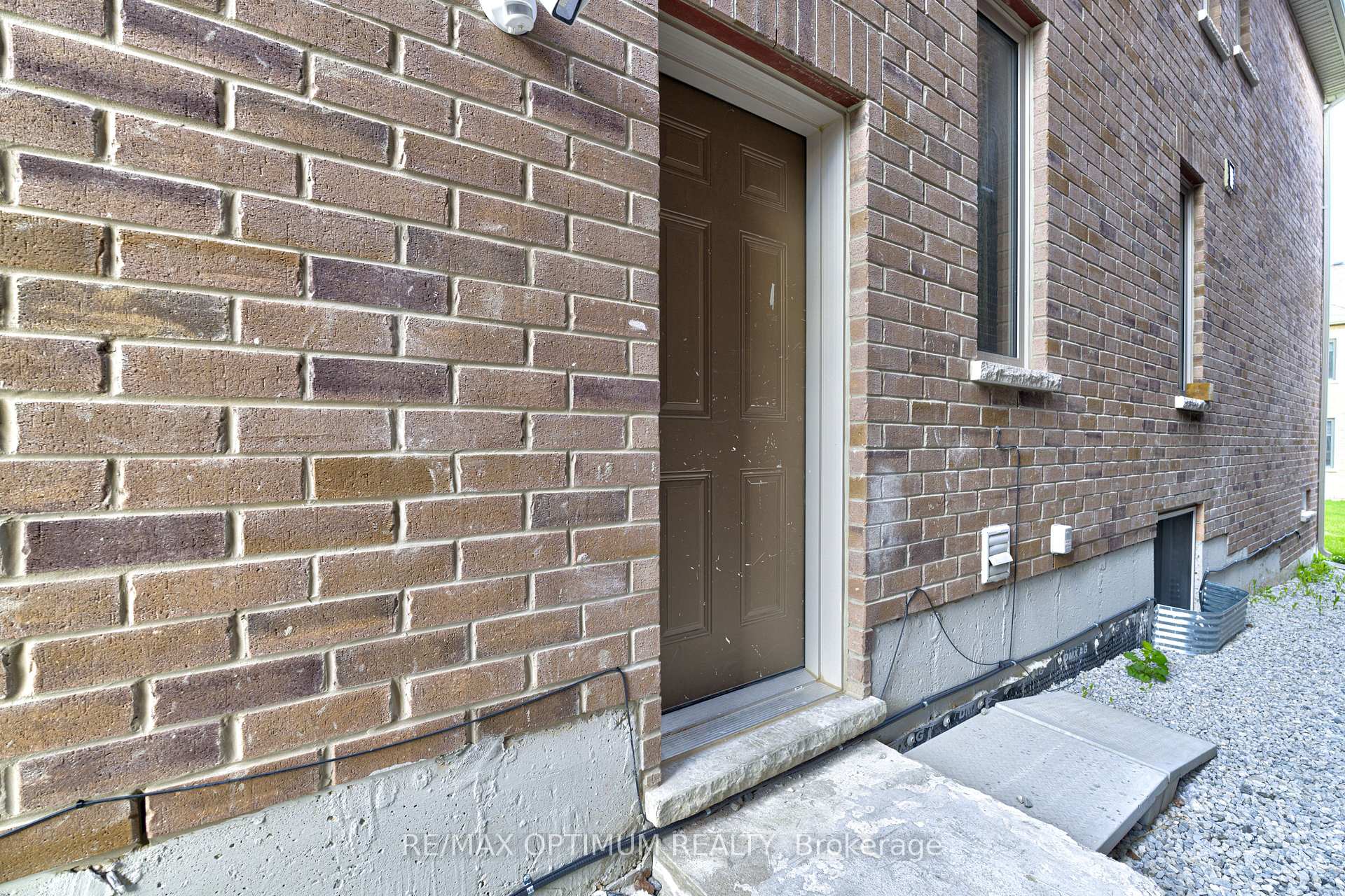 Photo 46 of 46 Eastman Drive, Brampton, Credit Valley — HOMEH