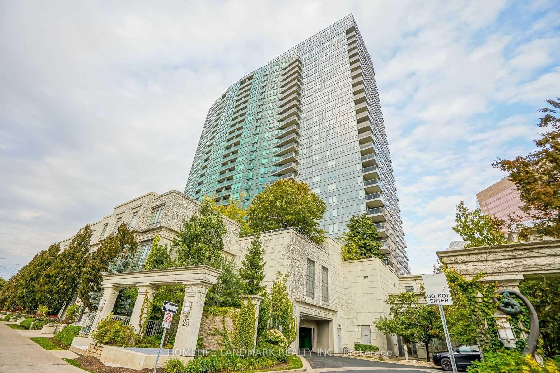 Front of Unit 828, 25 Greenview Avenue