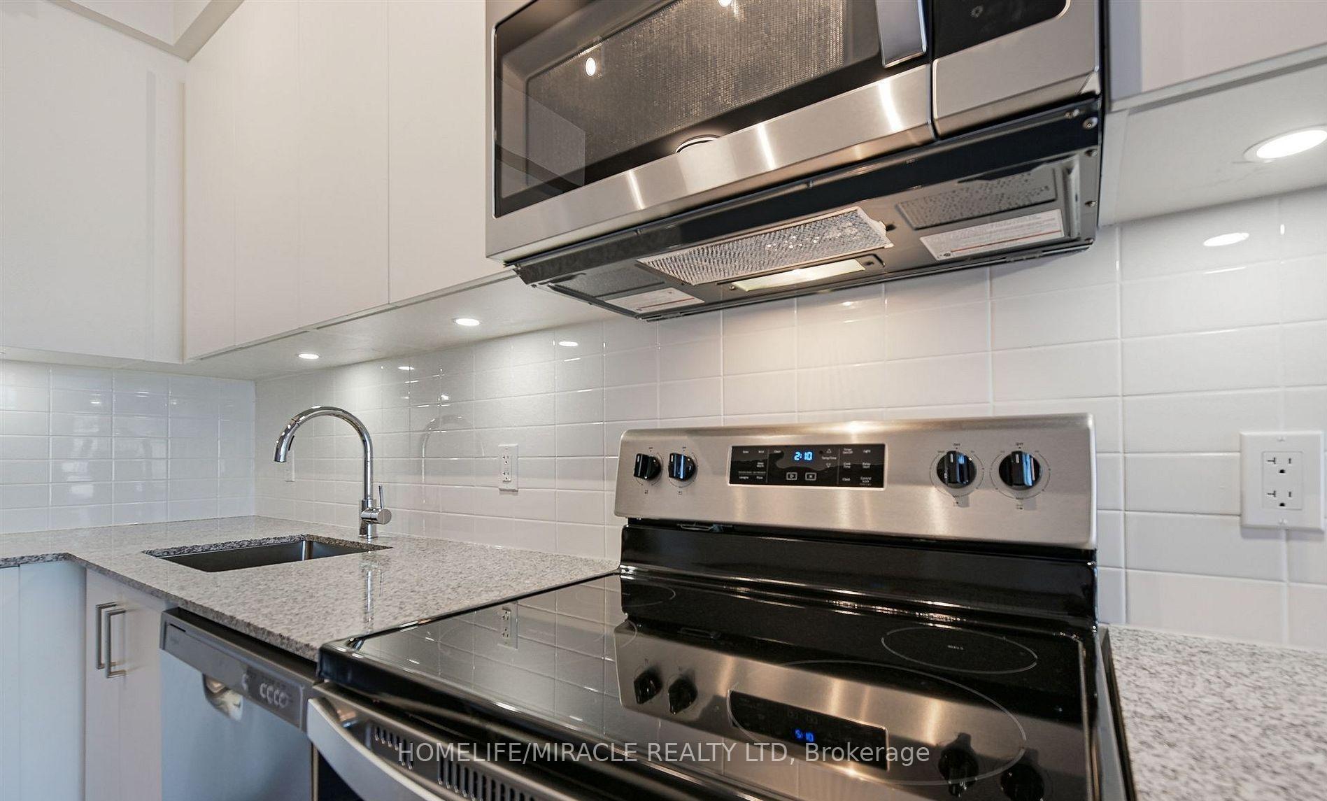 Photo 6 of Unit 220, 1010 Dundas Street E, Whitby, Pringle Creek — HOMEH