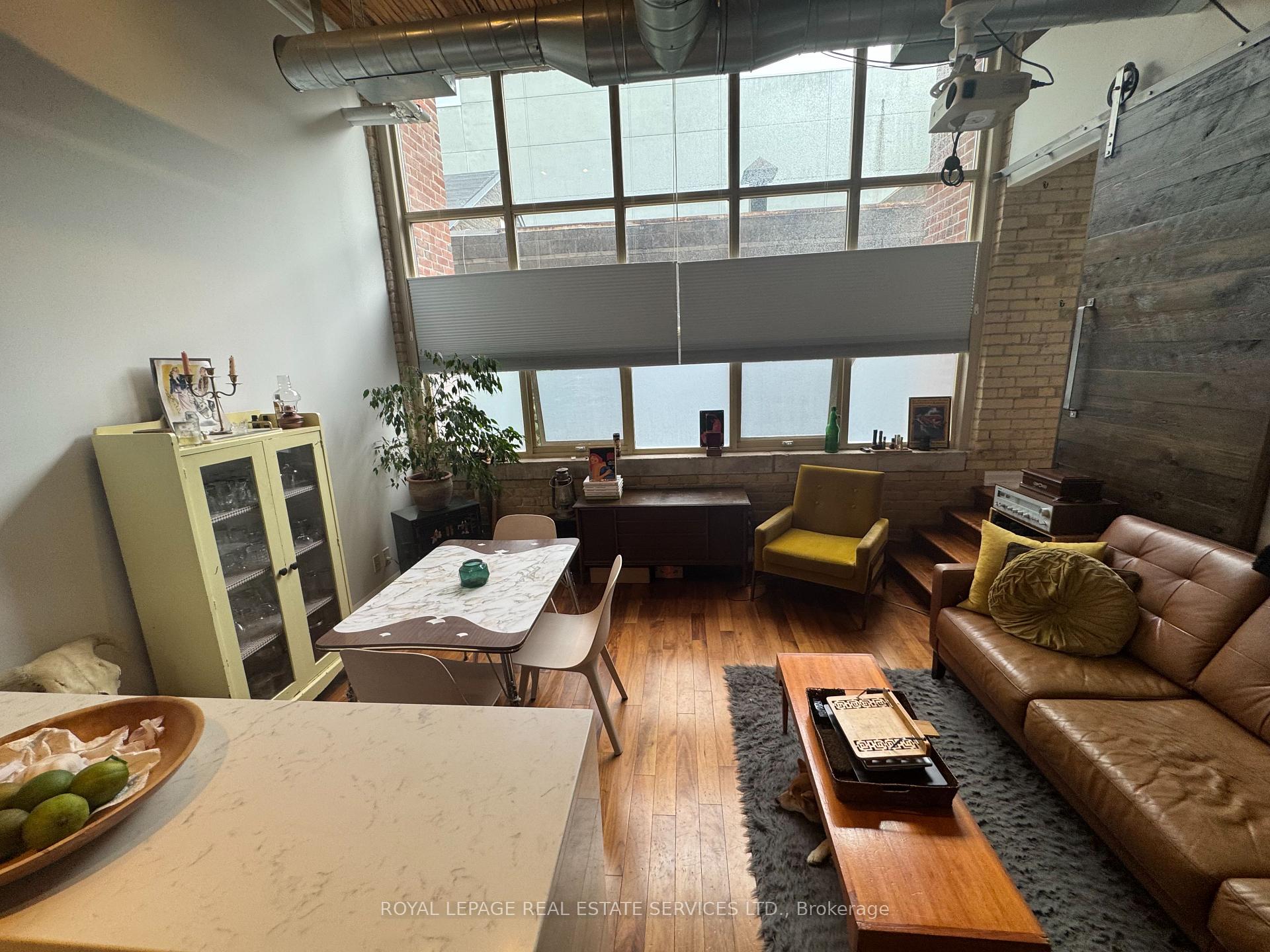 Photo 6 of Unit 203, 736 Dundas Street E, Toronto, Regent Park — HOMEH