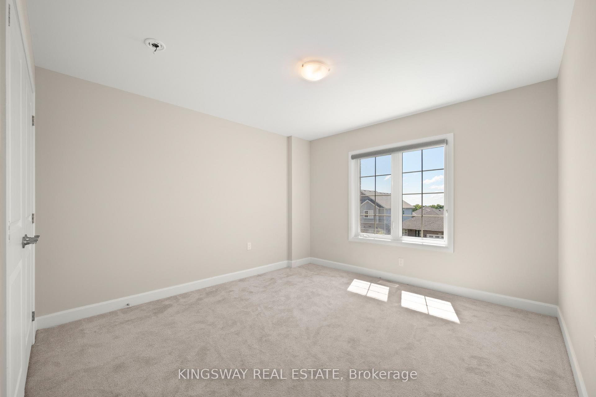 Photo 26 of 101 York Drive, Peterborough, Monaghan Ward 2 — HOMEH