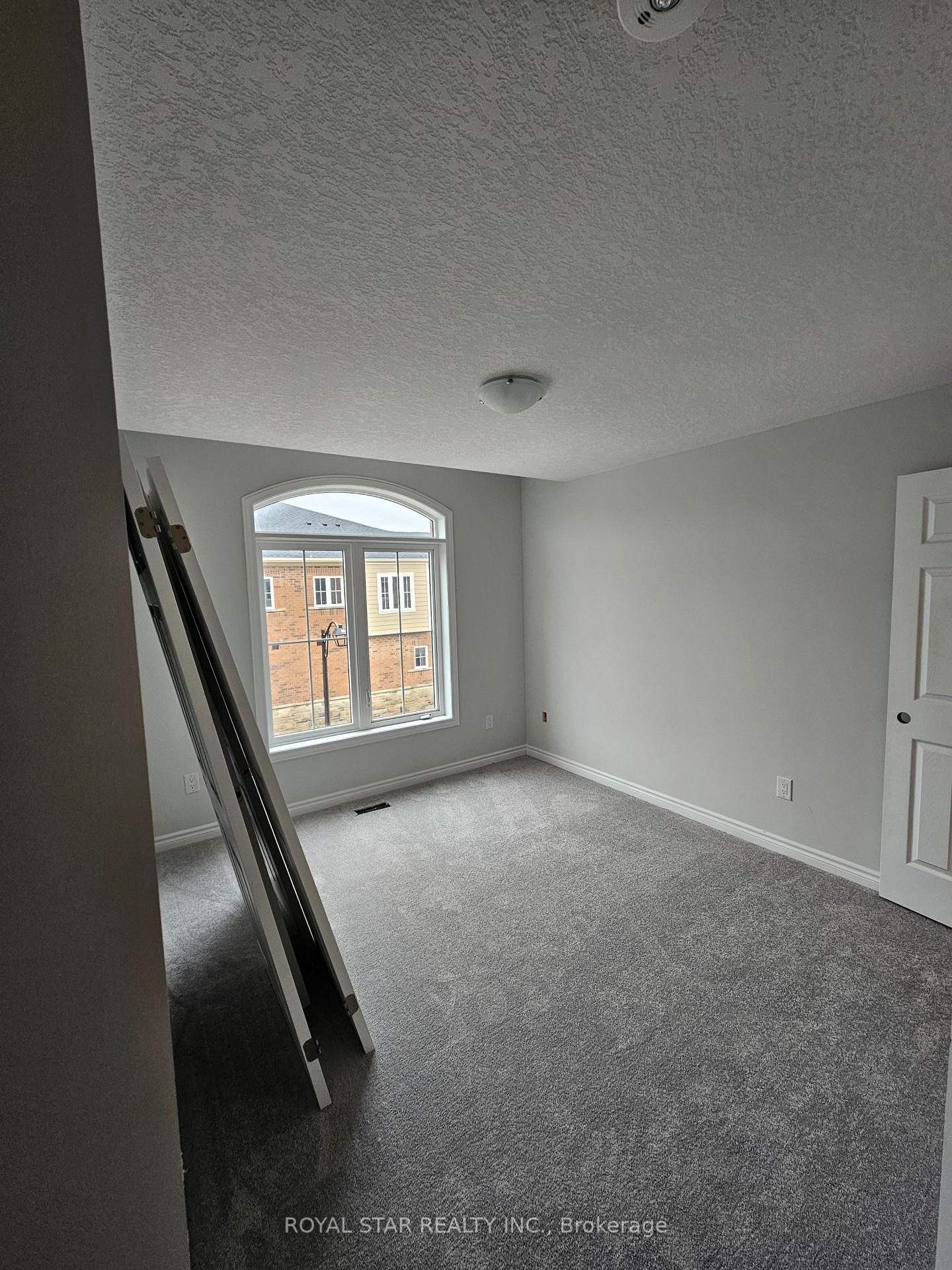 Photo 9 of Unit 98, 677 Park Road N, Brantford, Lynden Hills — HOMEH