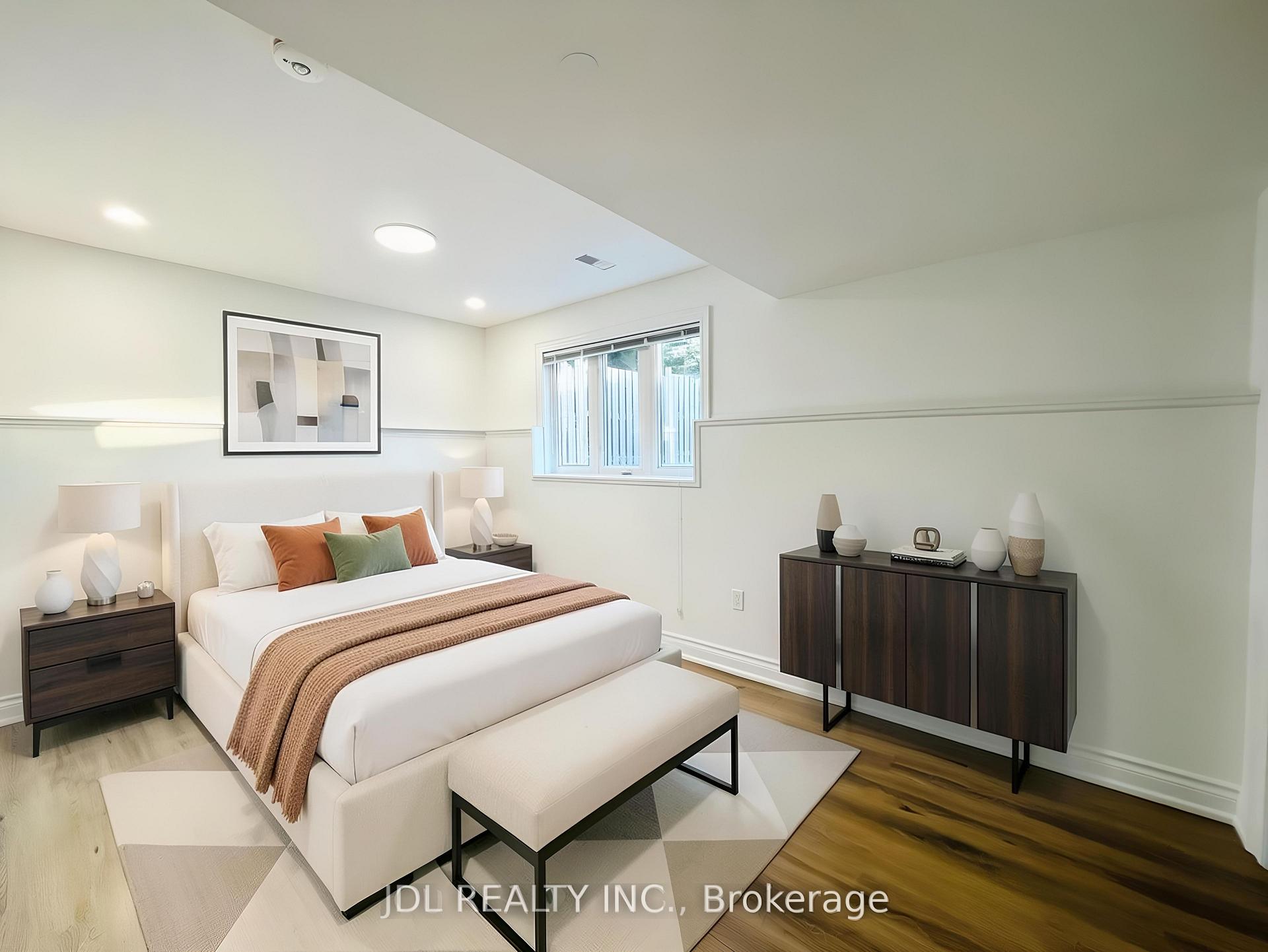 Photo 15 of Unit Unit 2, 8 Tascona Court, Barrie, Little Lake — HOMEH
