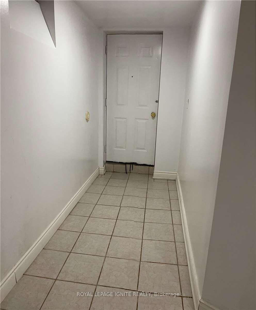 Photo 2 of 84 Don Minaker Drive, Brampton, Bram East — HOMEH