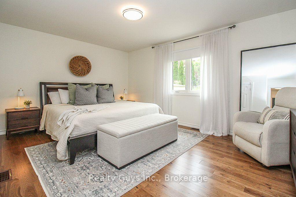 Photo 18 of 401 Bianco Crescent, Peterborough, Monaghan Ward 2 — HOMEH