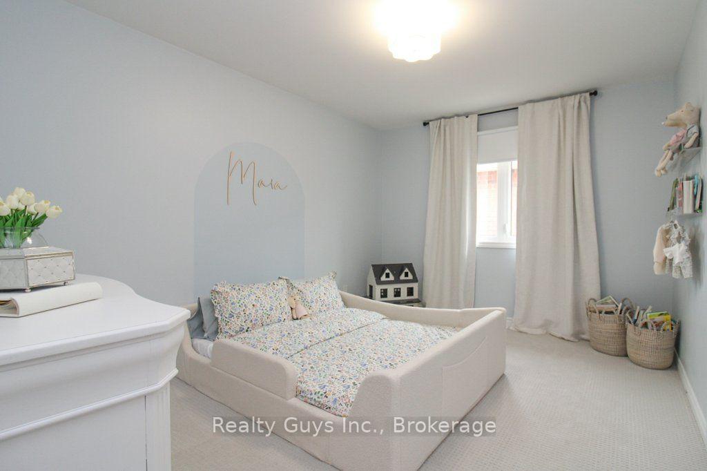 Photo 24 of 401 Bianco Crescent, Peterborough, Monaghan Ward 2 — HOMEH