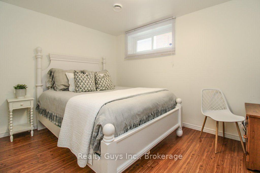 Photo 31 of 401 Bianco Crescent, Peterborough, Monaghan Ward 2 — HOMEH
