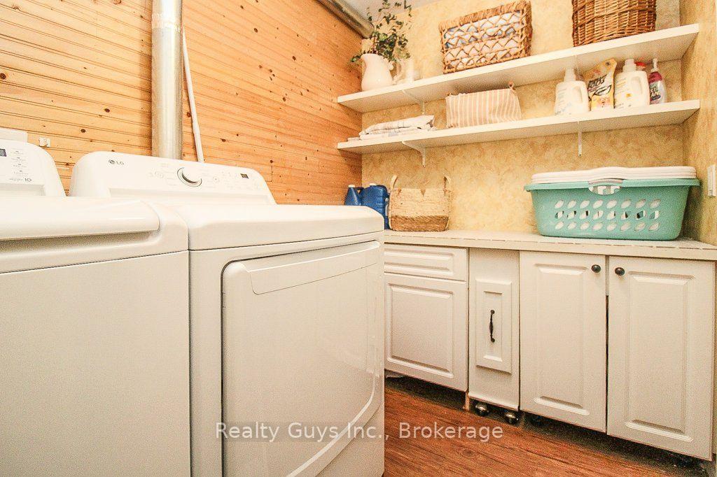 Photo 39 of 401 Bianco Crescent, Peterborough, Monaghan Ward 2 — HOMEH
