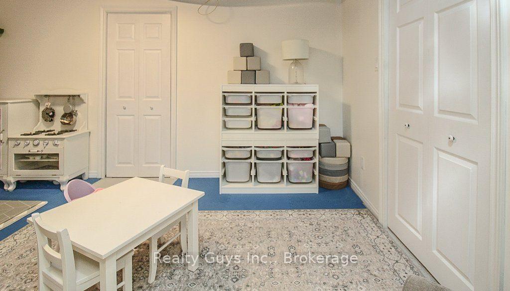 Photo 42 of 401 Bianco Crescent, Peterborough, Monaghan Ward 2 — HOMEH