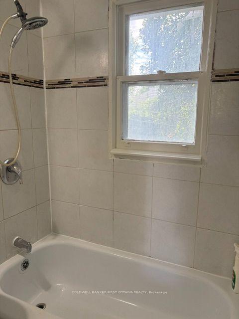 Photo 5 of 92 Lotta Avenue, Ottawa, Meadowlands/St. Claire Gardens — HOMEH