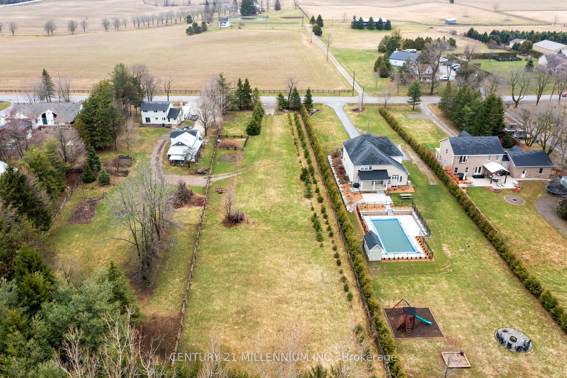 Photo 2 of 5358 Ninth Line, Erin — HOMEH