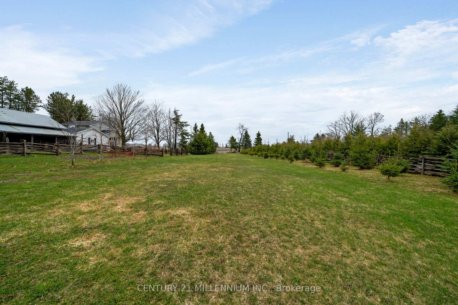 Photo 9 of 5358 Ninth Line, Erin — HOMEH