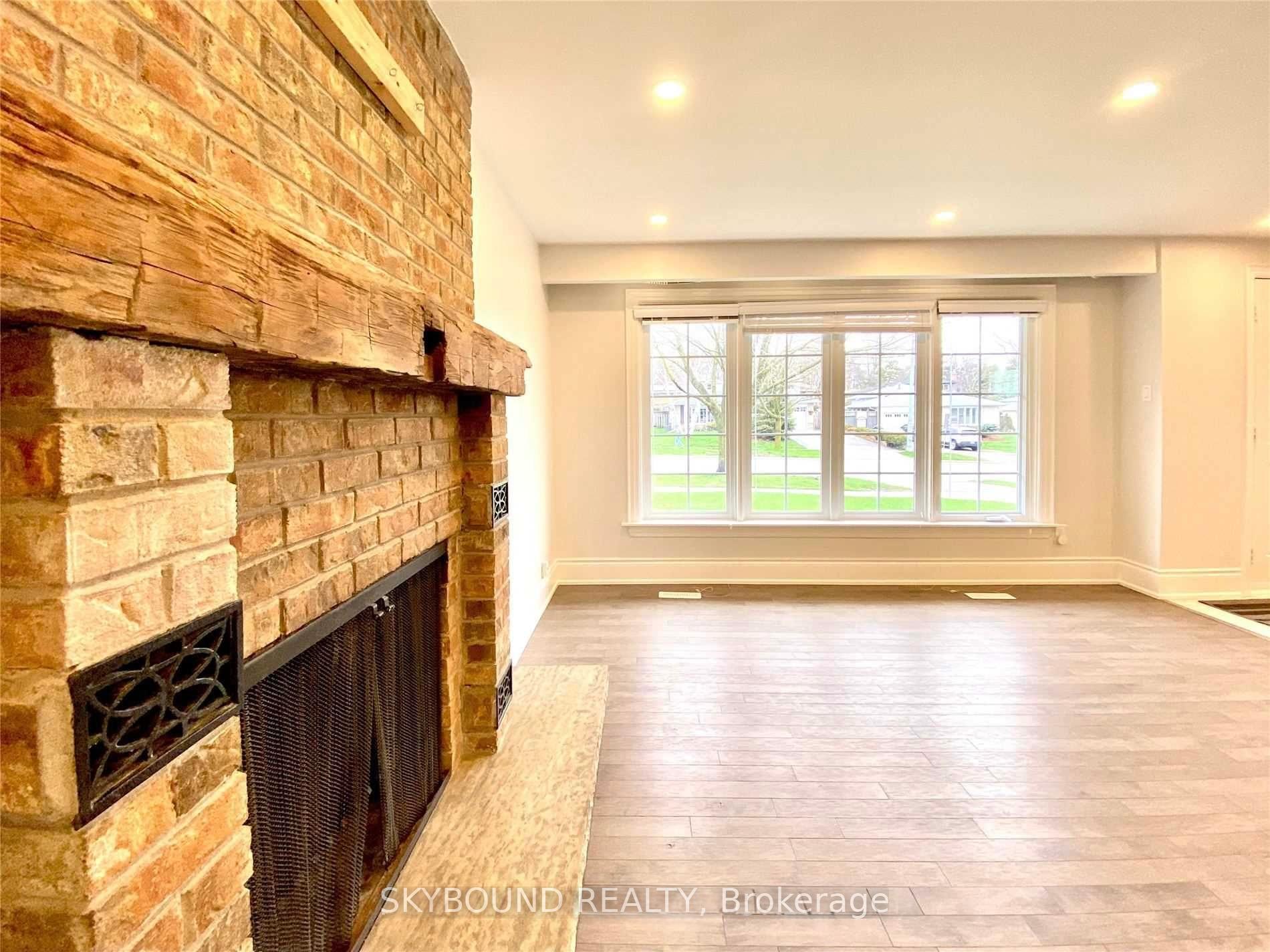 Photo 5 of 165 Orchard Heights Boulevard, Aurora, Aurora Heights — HOMEH