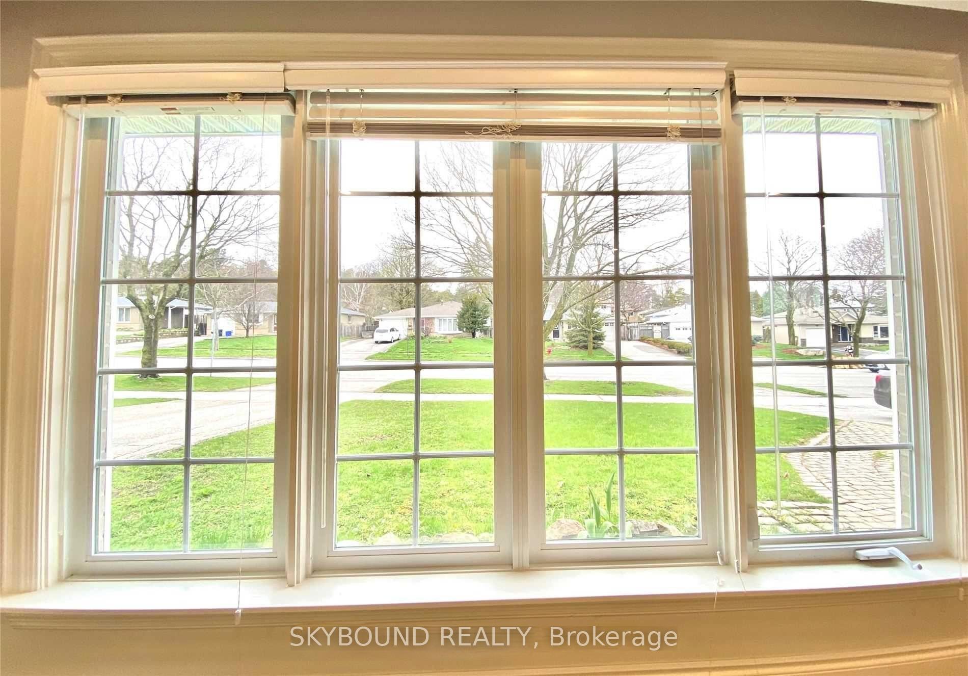 Photo 6 of 165 Orchard Heights Boulevard, Aurora, Aurora Heights — HOMEH