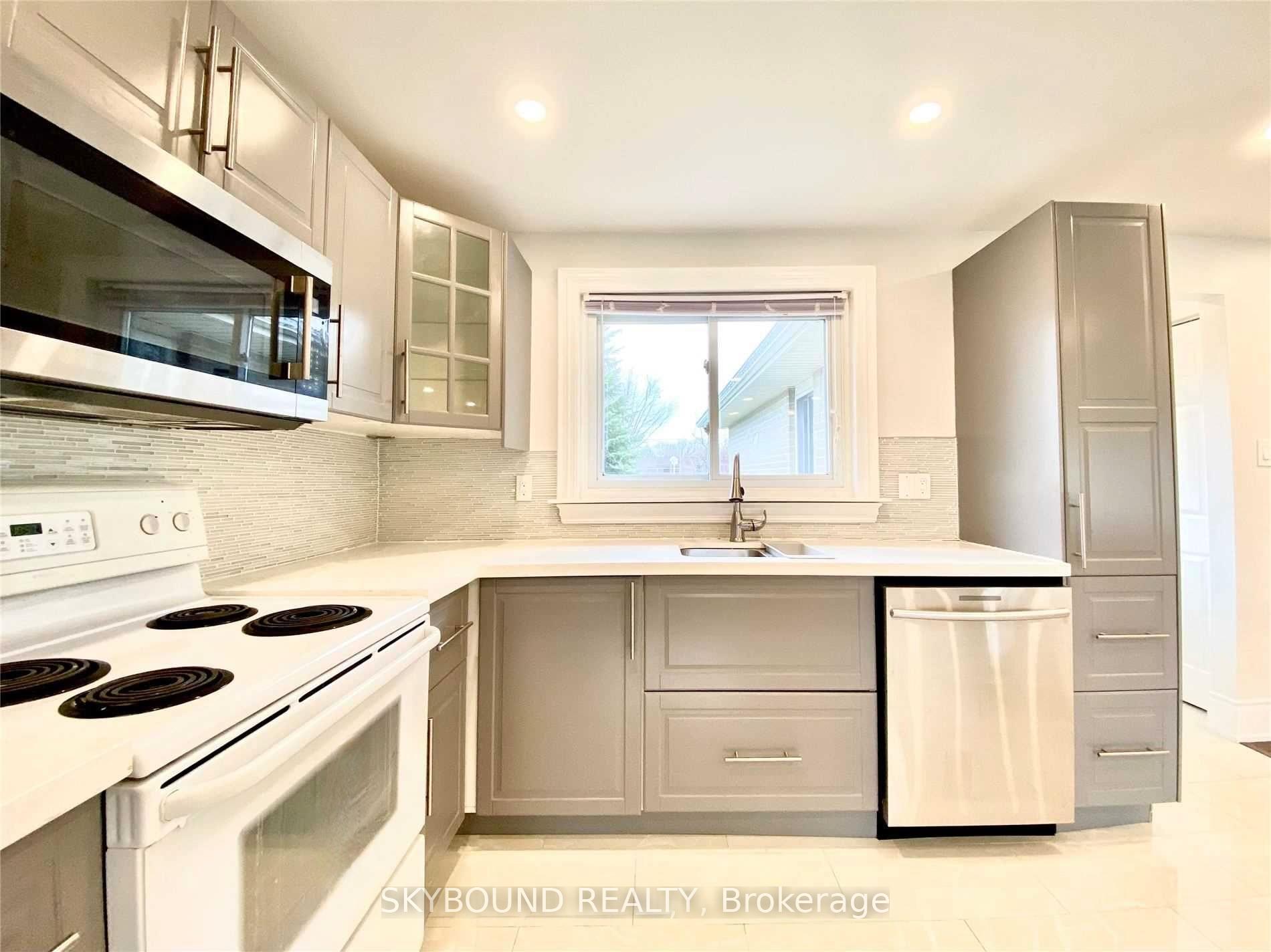 Photo 10 of 165 Orchard Heights Boulevard, Aurora, Aurora Heights — HOMEH