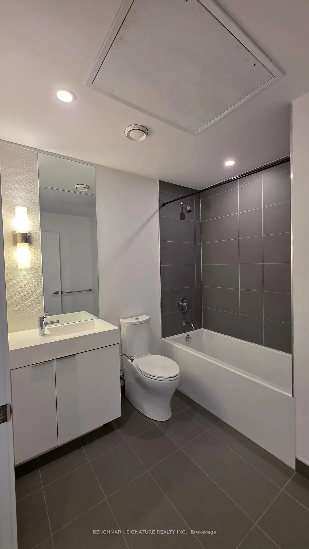 Photo 8 of Unit 1505, 33 Helendale Avenue, Toronto, Yonge-Eglinton — HOMEH