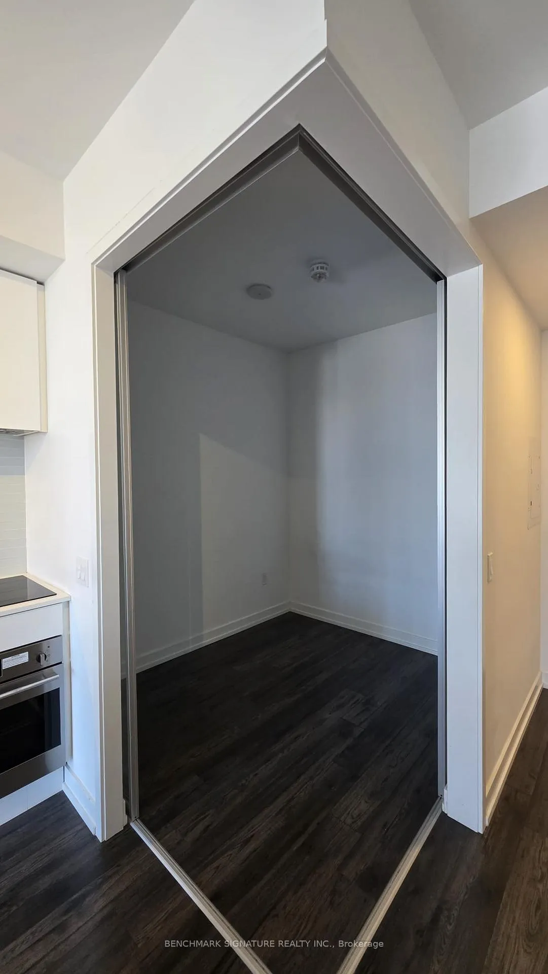 Photo 12 of Unit 1505, 33 Helendale Avenue, Toronto, Yonge-Eglinton — HOMEH