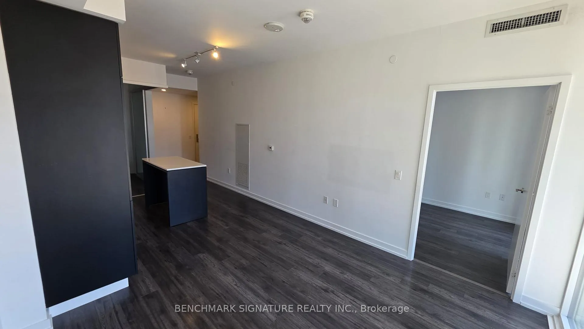 Photo 20 of Unit 1505, 33 Helendale Avenue, Toronto, Yonge-Eglinton — HOMEH