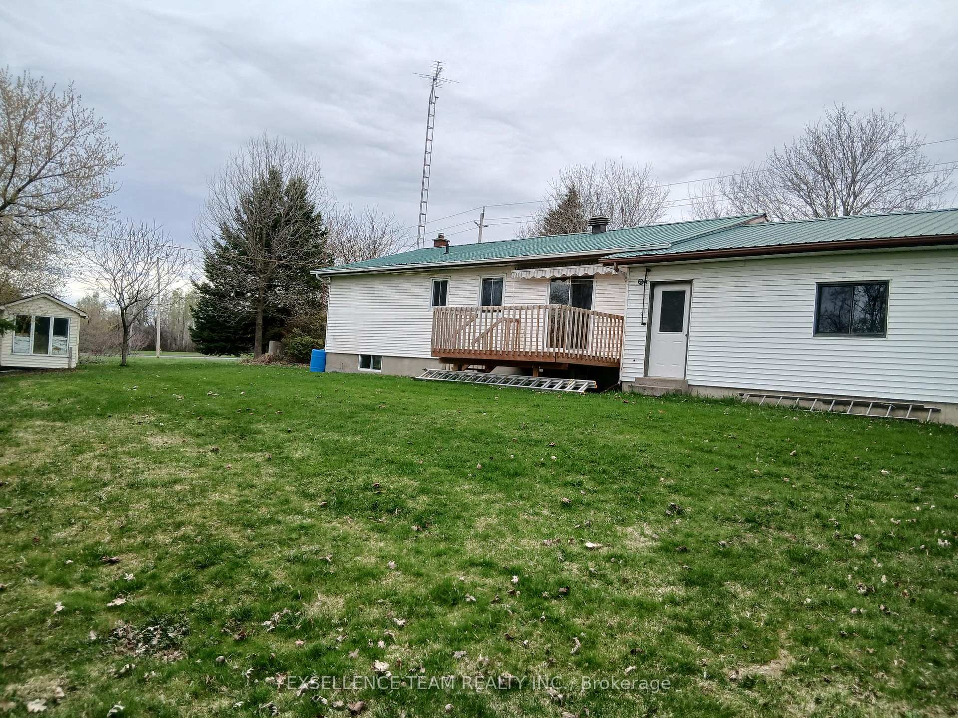 Photo 5 of 20596 Conc 5 Concession, South Glengarry, South Glengarry (Lancaster) Twp — HOMEH