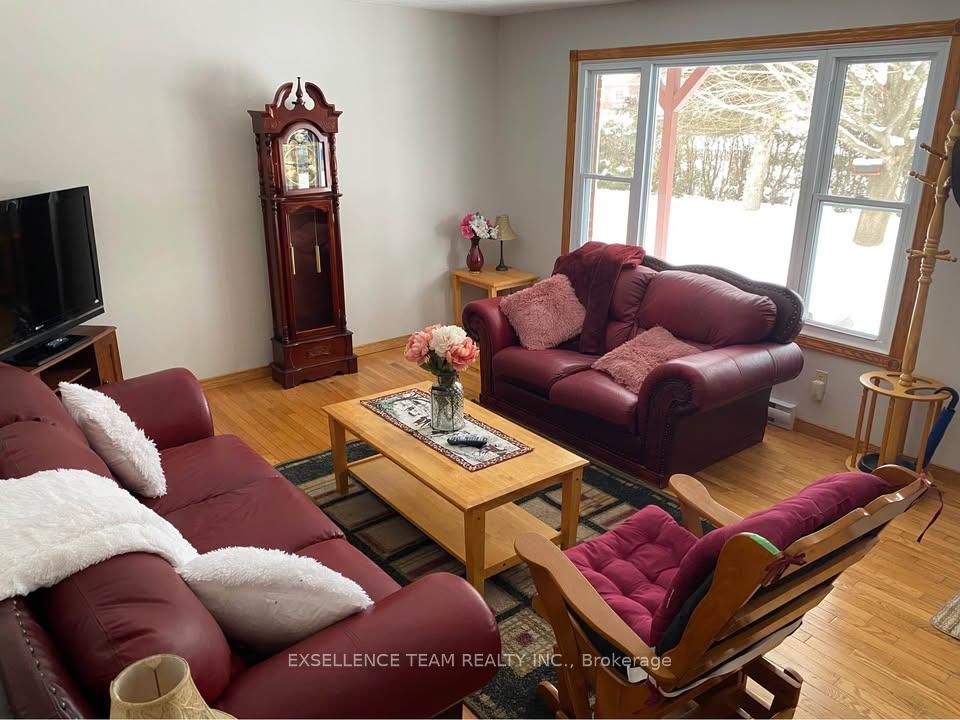 Photo 7 of 20596 Conc 5 Concession, South Glengarry, South Glengarry (Lancaster) Twp — HOMEH