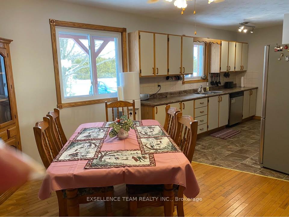 Photo 9 of 20596 Conc 5 Concession, South Glengarry, South Glengarry (Lancaster) Twp — HOMEH