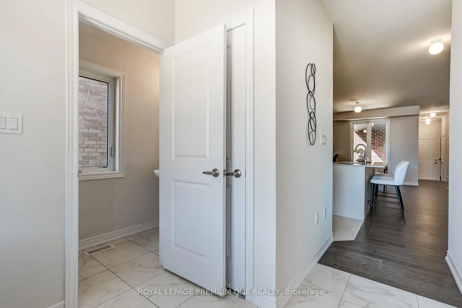 Photo 5 of 56 Raymond Schell Avenue, Markham, Victoria Manor-Jennings Gate — HOMEH