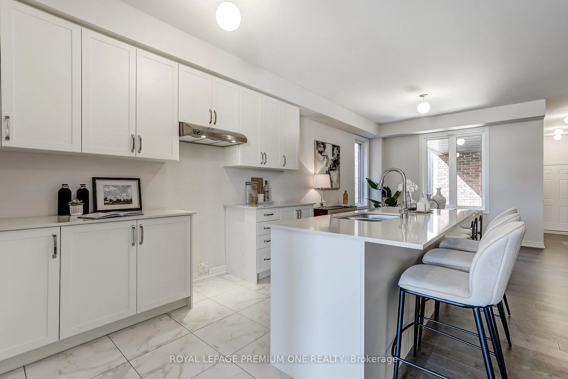 Photo 9 of 56 Raymond Schell Avenue, Markham, Victoria Manor-Jennings Gate — HOMEH