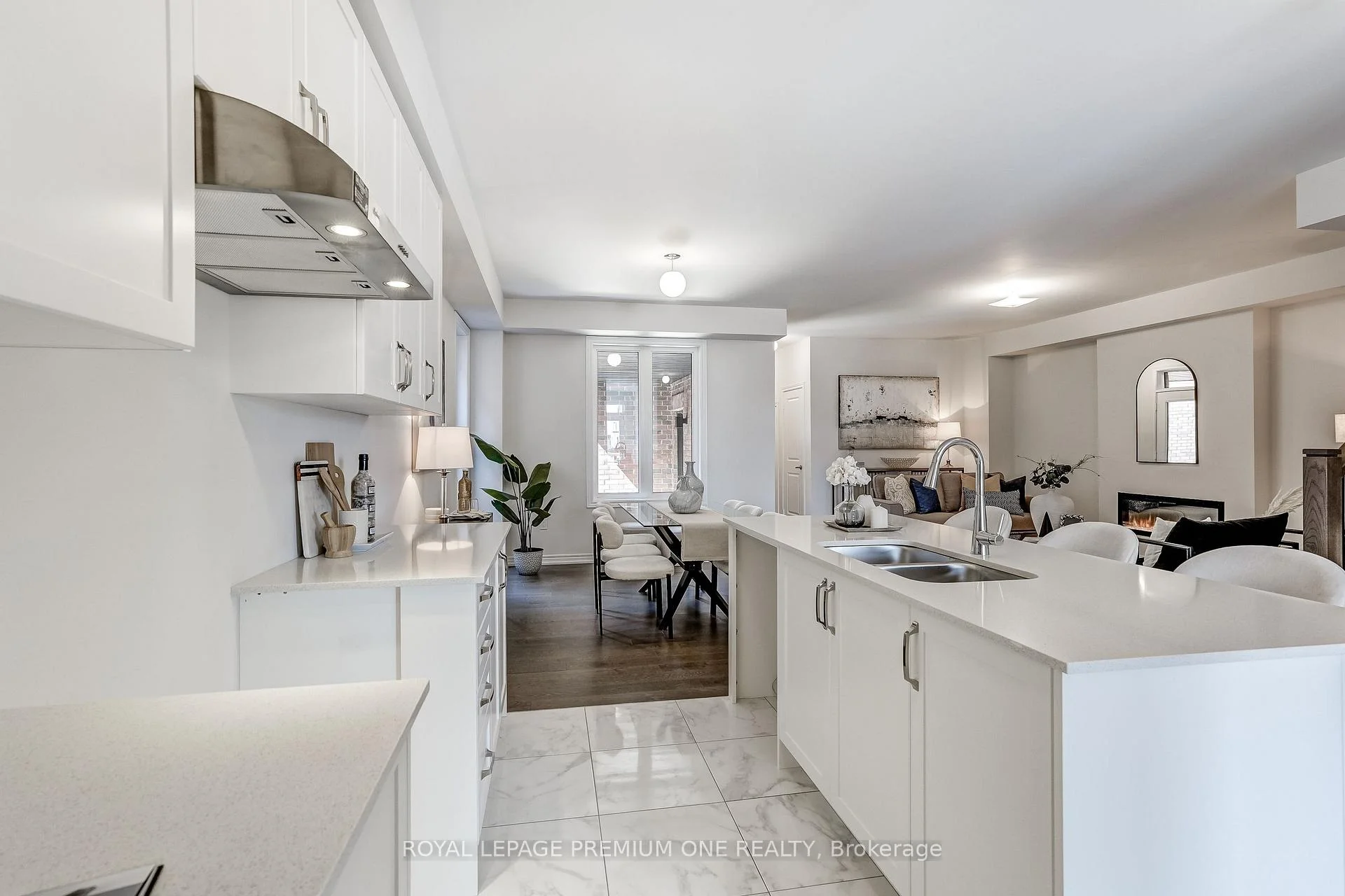 Photo 10 of 56 Raymond Schell Avenue, Markham, Victoria Manor-Jennings Gate — HOMEH