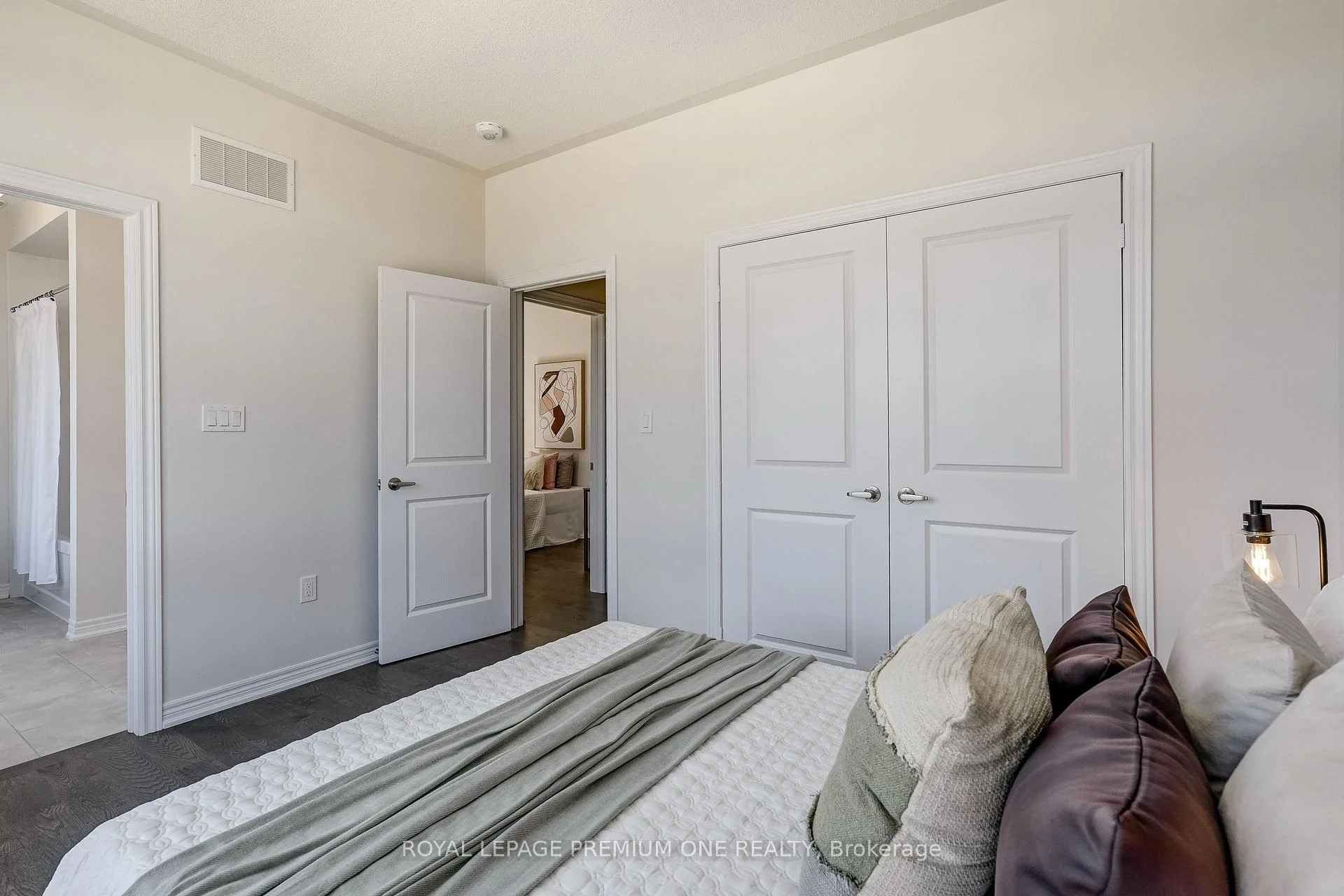 Photo 26 of 56 Raymond Schell Avenue, Markham, Victoria Manor-Jennings Gate — HOMEH