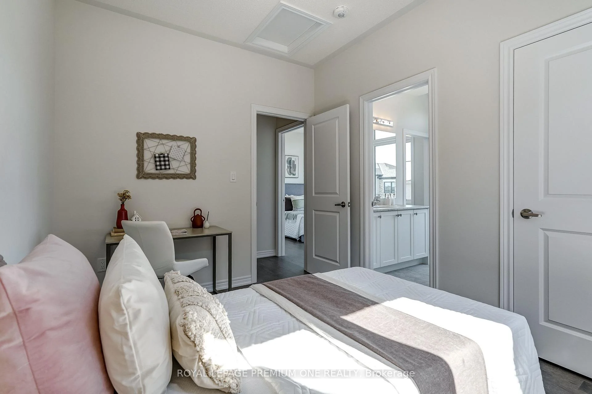 Photo 29 of 56 Raymond Schell Avenue, Markham, Victoria Manor-Jennings Gate — HOMEH