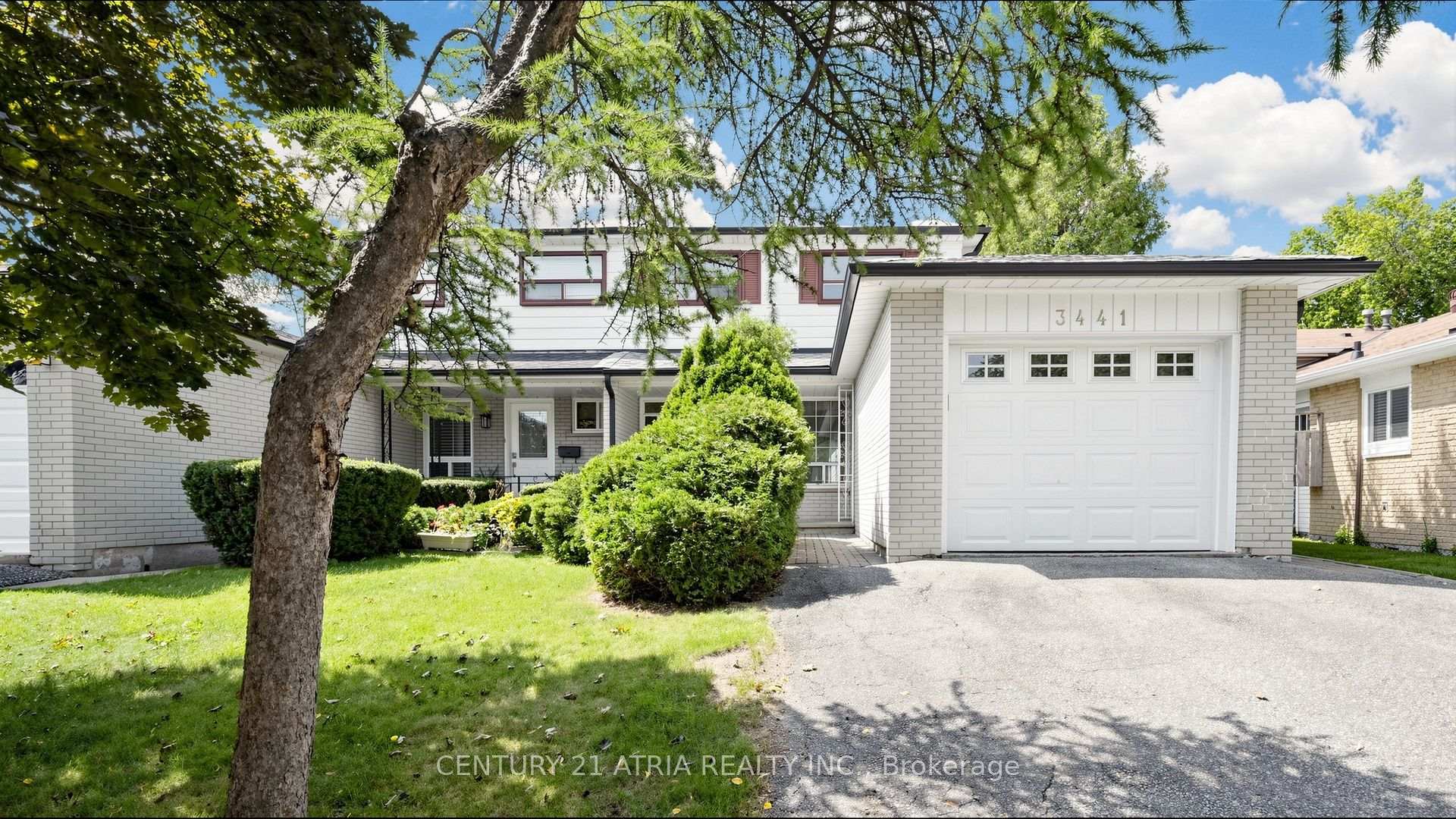 Photo 2 of 3441 Oakglade Crescent, Mississauga, Erindale — HOMEH