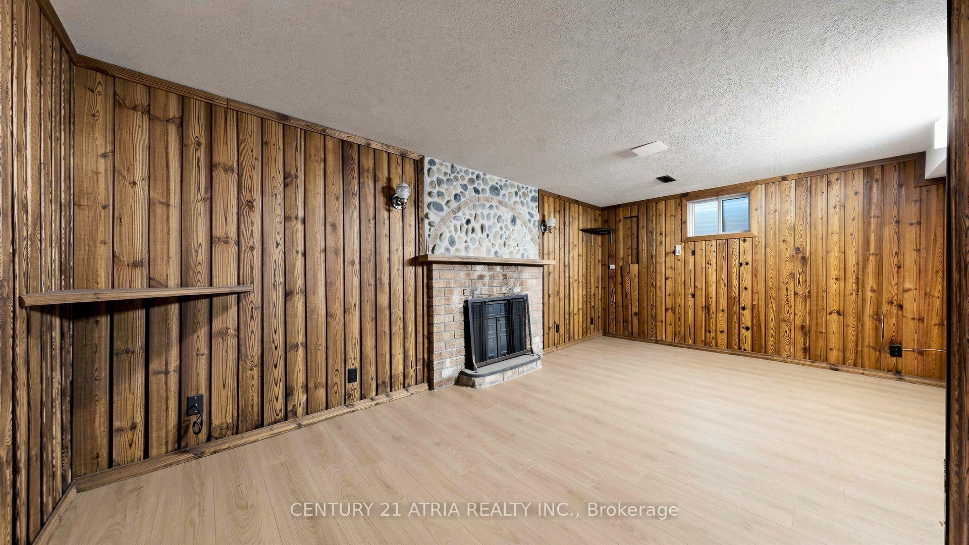 Photo 33 of 3441 Oakglade Crescent, Mississauga, Erindale — HOMEH
