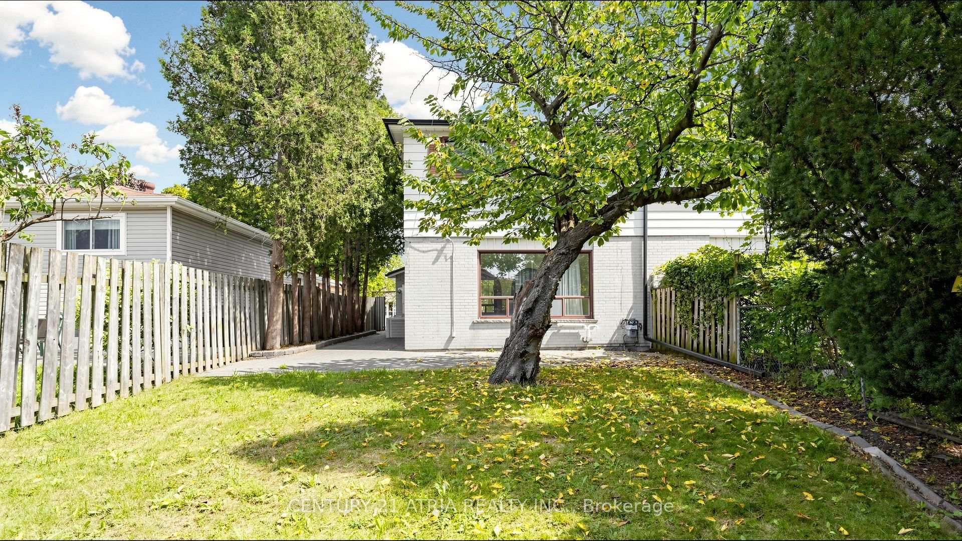 Photo 36 of 3441 Oakglade Crescent, Mississauga, Erindale — HOMEH