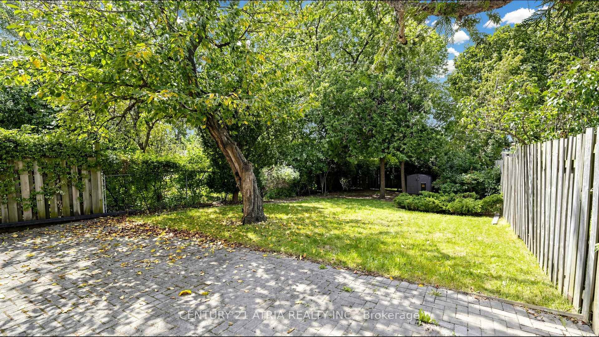 Photo 38 of 3441 Oakglade Crescent, Mississauga, Erindale — HOMEH