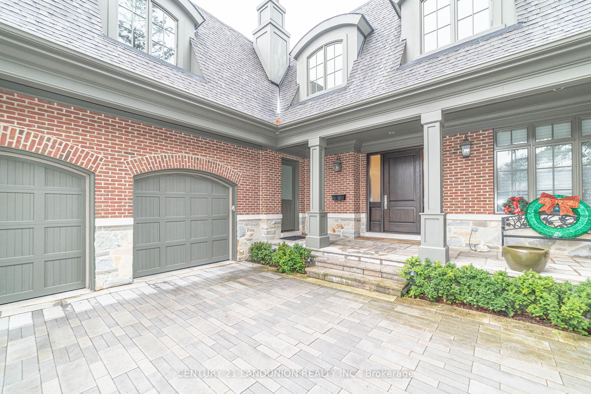 Photo 2 of 41 Hi Mount (bsmt) Drive, North York, Bayview Village — HOMEH