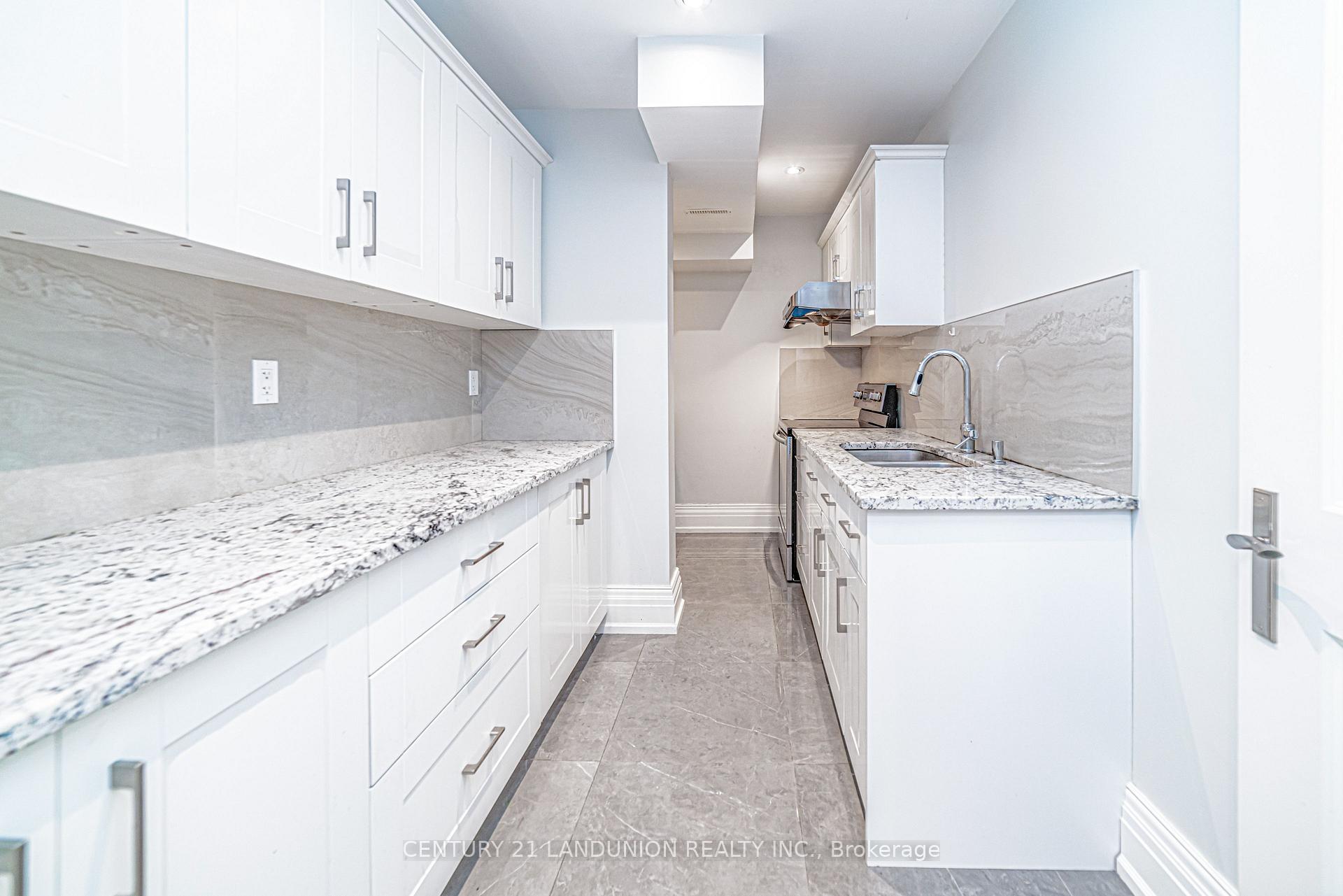 Photo 5 of 41 Hi Mount (bsmt) Drive, North York, Bayview Village — HOMEH