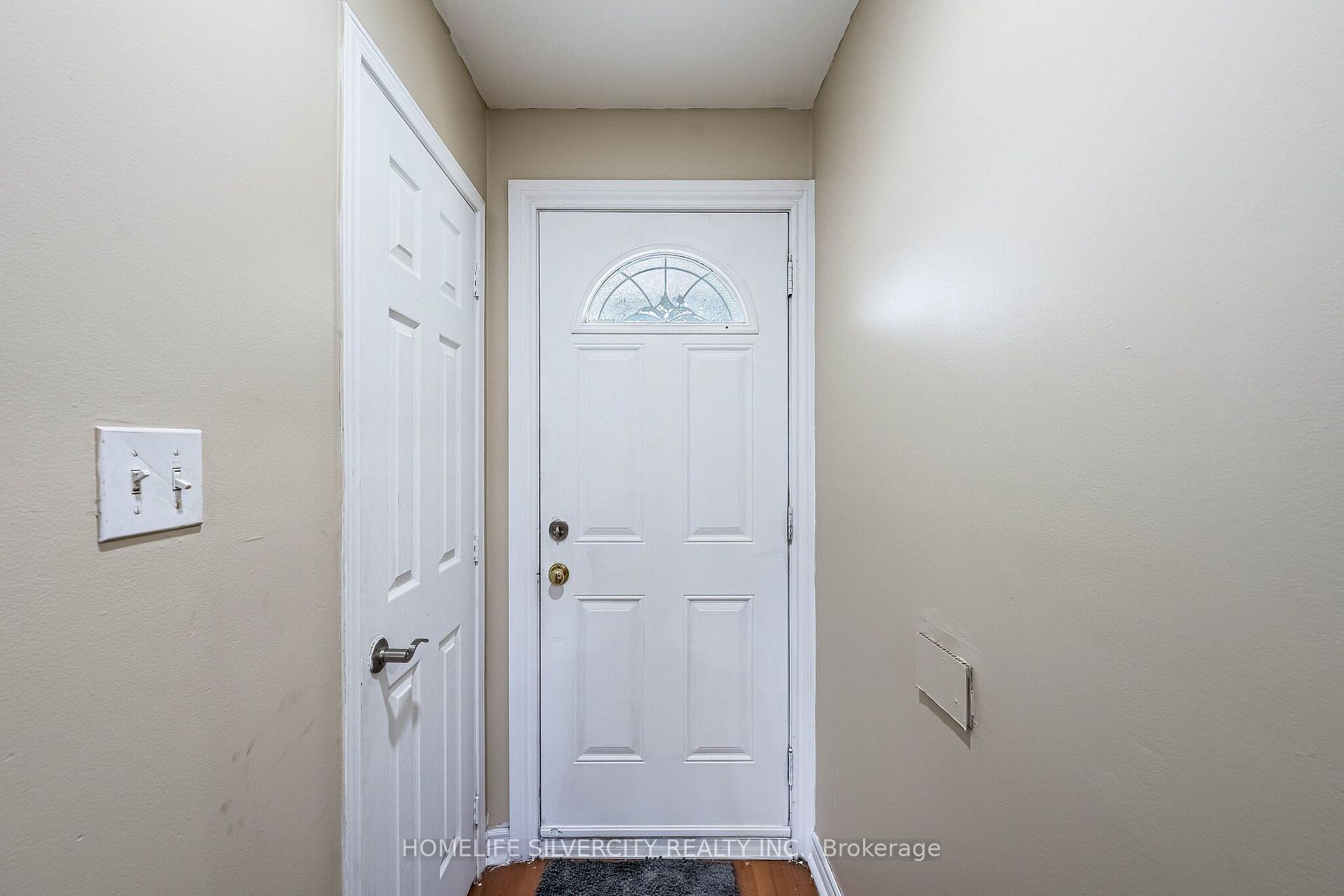Photo 8 of 7635 Anaka Drive, Mississauga, Malton — HOMEH