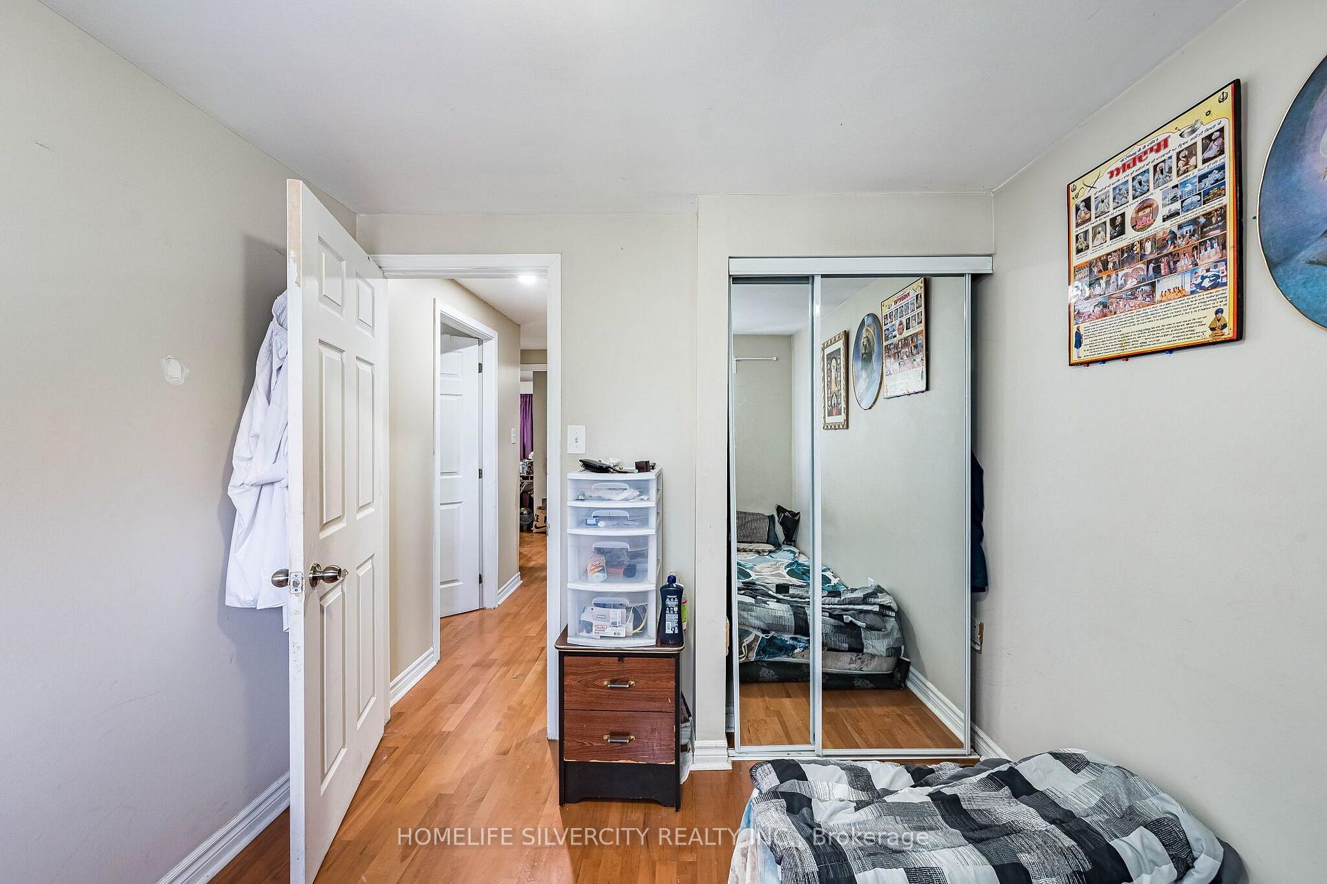 Photo 28 of 7635 Anaka Drive, Mississauga, Malton — HOMEH