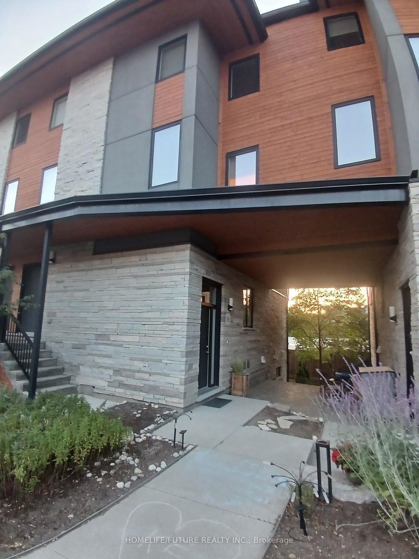 Photo 3 of Unit 18, 32 Arkell Road, Guelph, Kortright East — HOMEH
