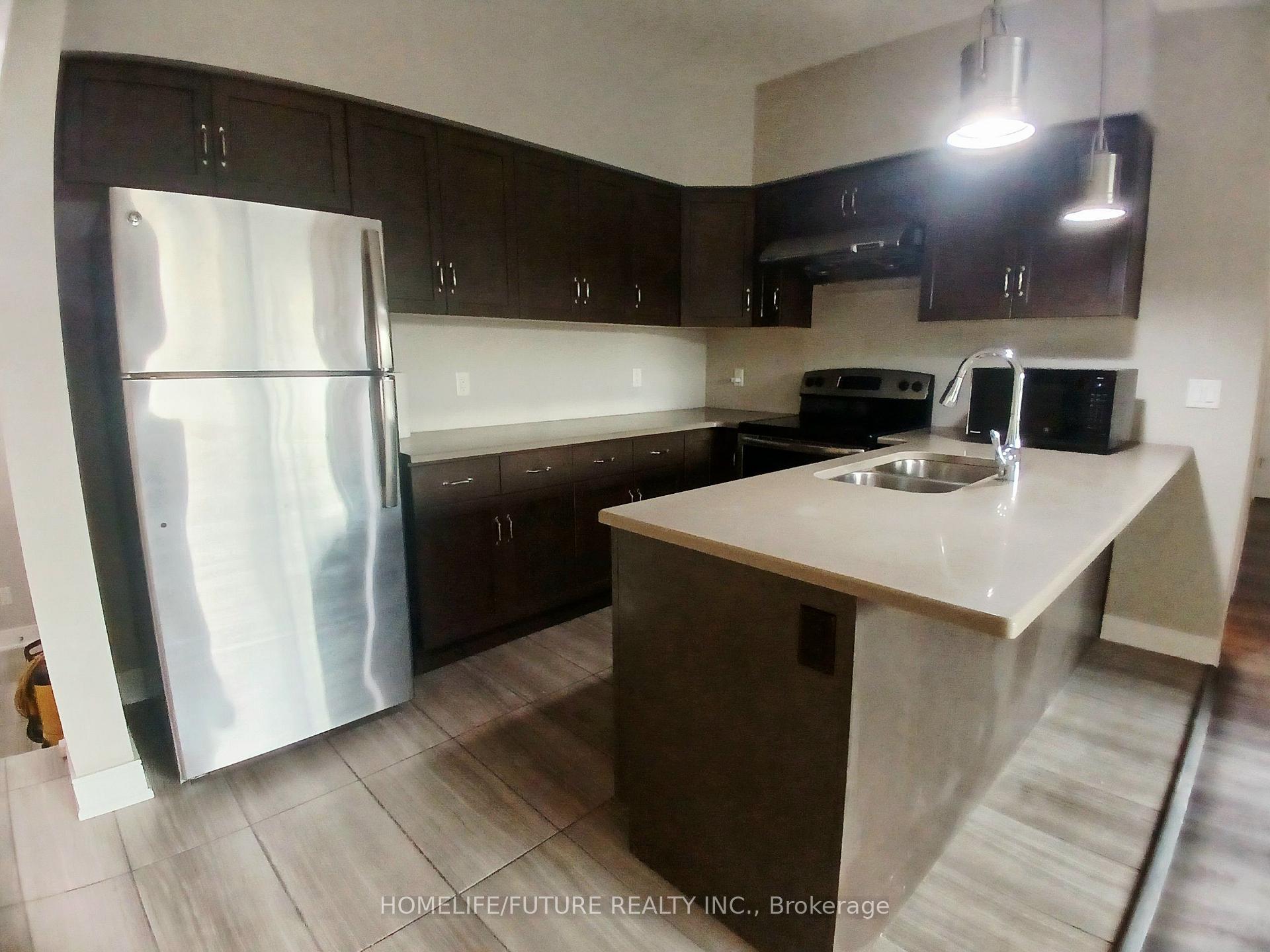Photo 4 of Unit 18, 32 Arkell Road, Guelph, Kortright East — HOMEH