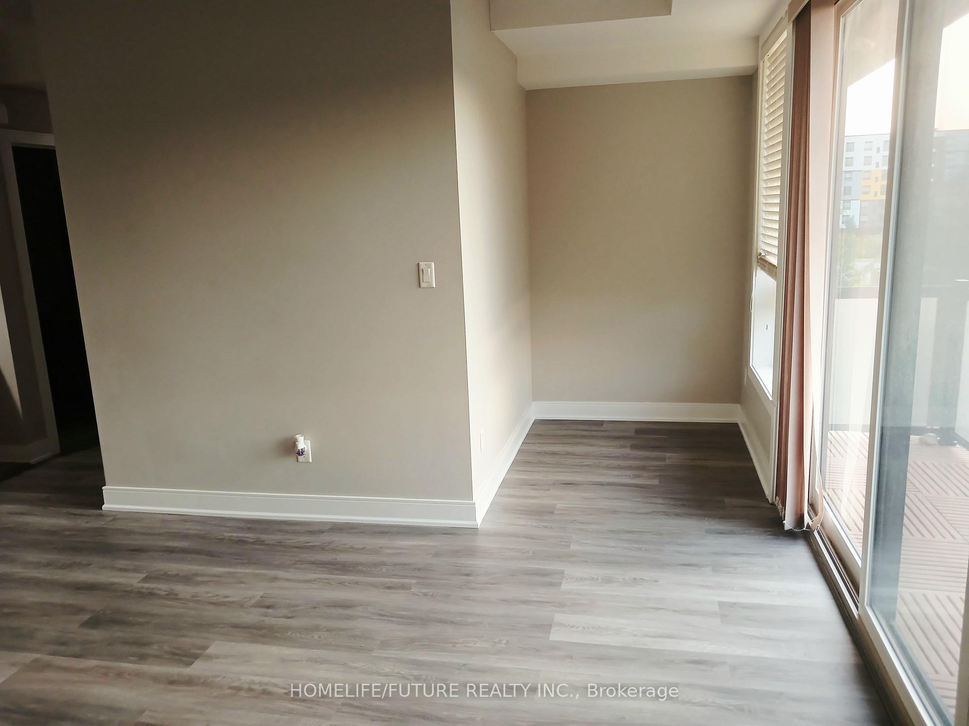 Photo 11 of Unit 18, 32 Arkell Road, Guelph, Kortright East — HOMEH