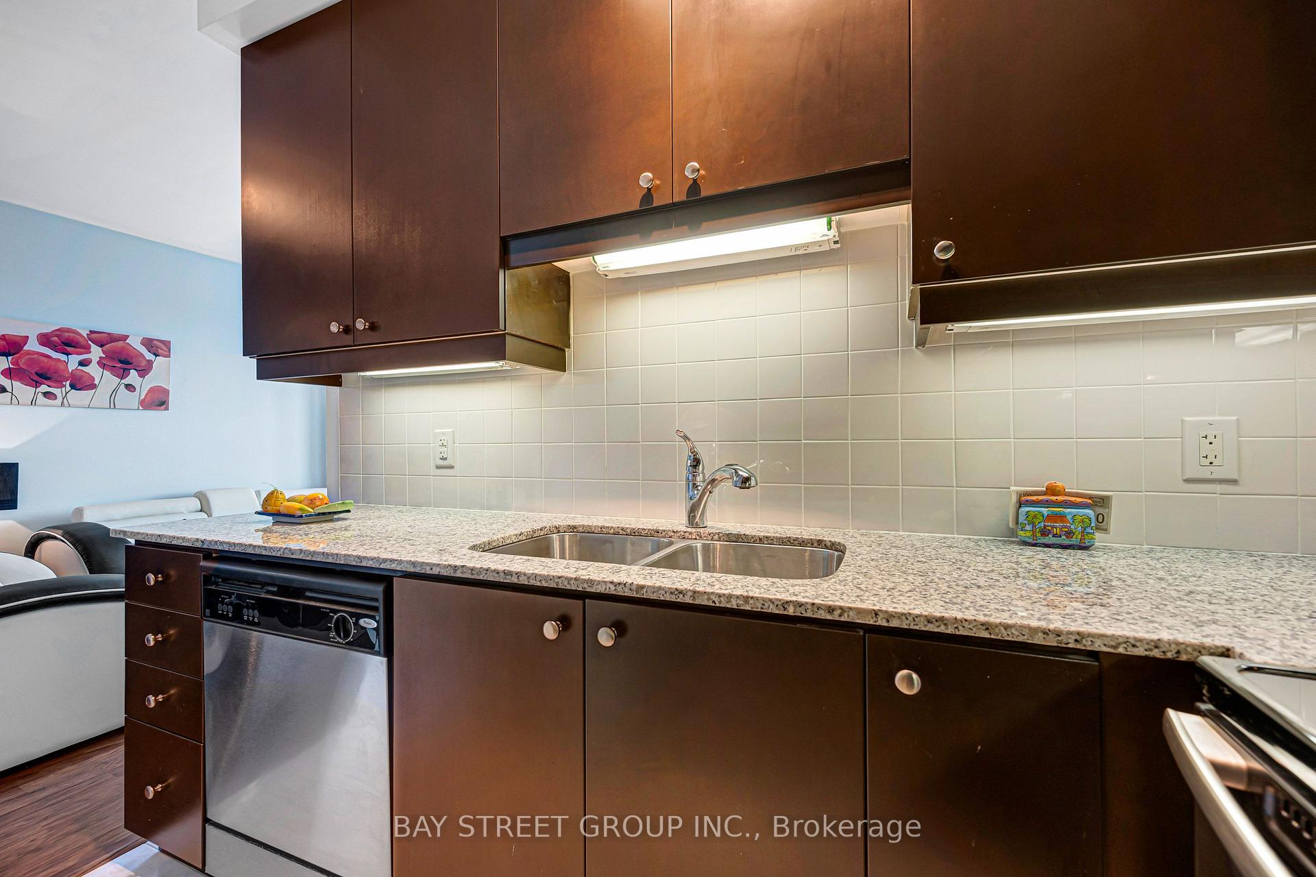 Photo 16 of Unit 5308, 60 Absolute Avenue, Mississauga, City Centre — HOMEH