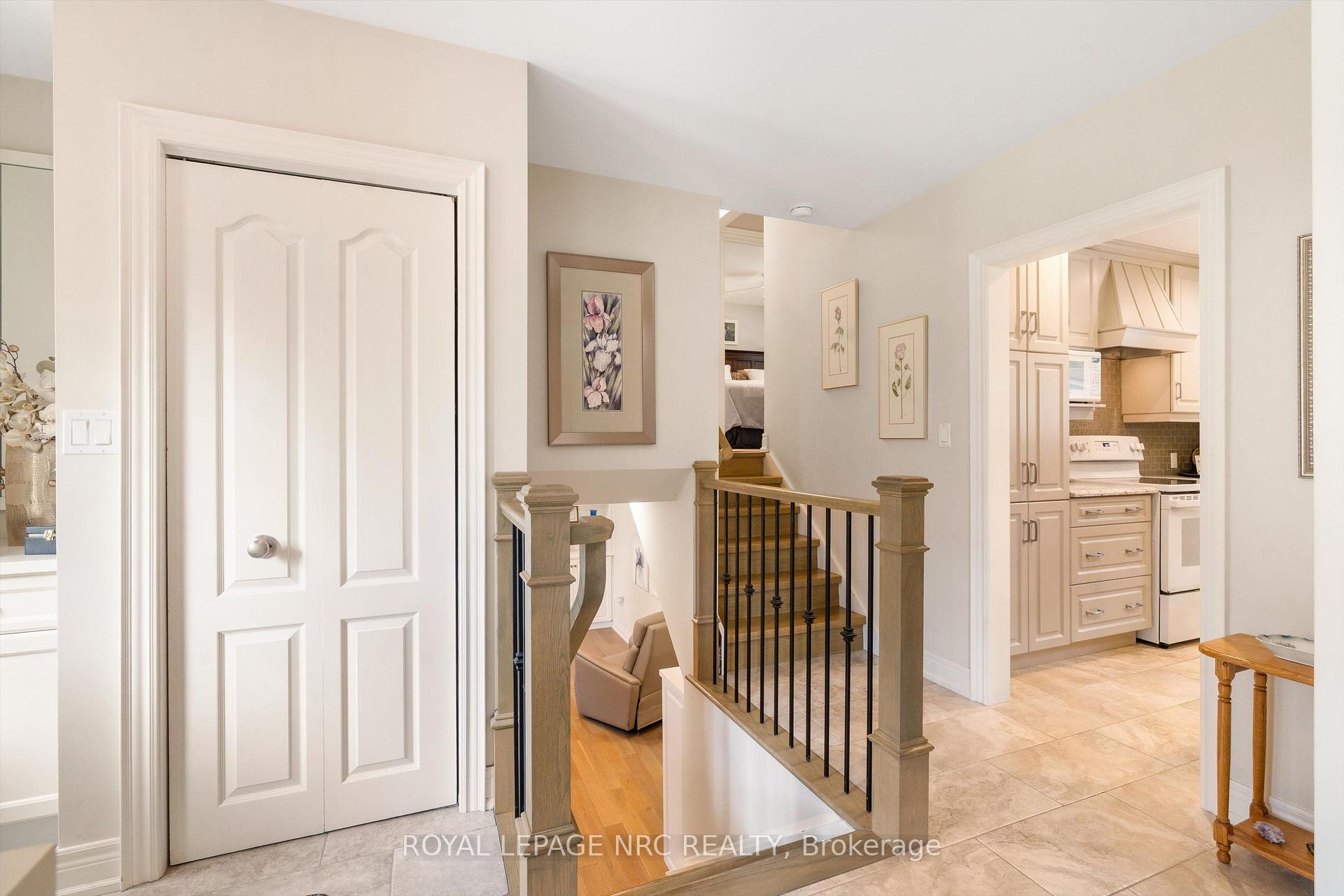 Photo 6 of 17 Joanna Drive, St. Catharines, Vine/Linwell — HOMEH