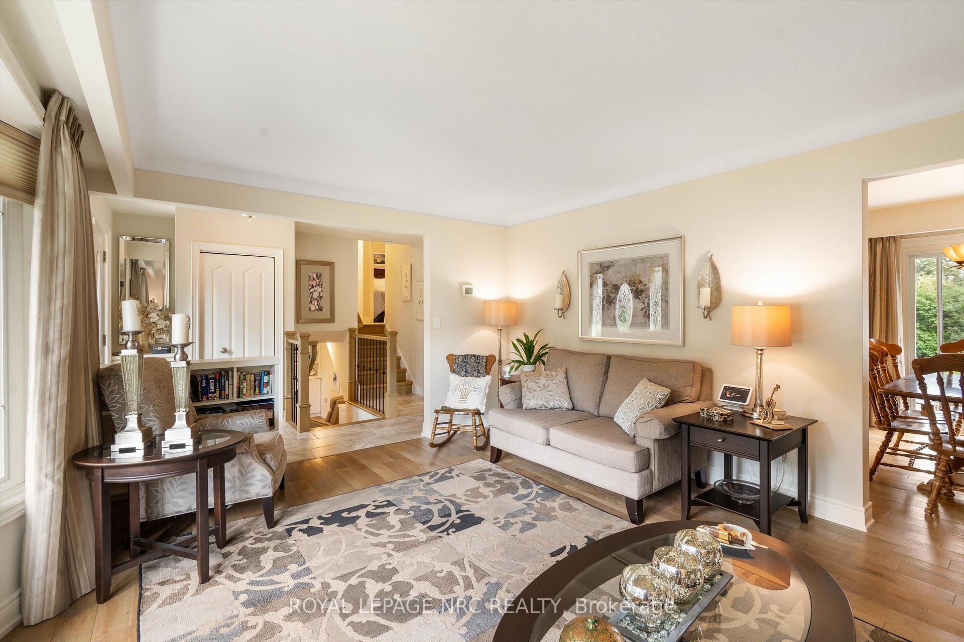 Photo 9 of 17 Joanna Drive, St. Catharines, Vine/Linwell — HOMEH